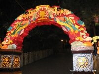 Rogers-Chinese-Lantern-Festival-2007-arched door