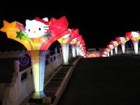 kitty-f8-lantern-festival-2008-12